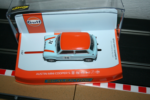 Scalextric Austin Mini Cooper S Gulf Edition Artnr. C4325