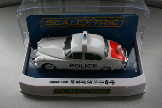 1:32 Scalextric Jaguar MK.II Police Edition Artnr. C4420