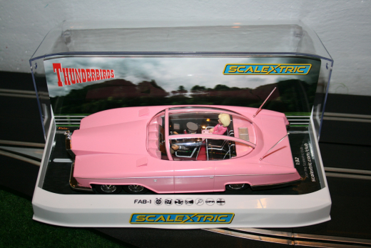 Scalextric 1:32 Thunderbirds FAB-1 Artikelnummer: C4479