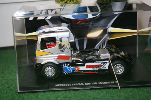 Fly Super Trucks Mercedes-Benz Spezial Edetion Mazinger Artnr. ETruck 67