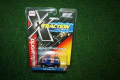 Auto World XTraction Ultra.G Jeep CJ-7 blau Artnr. SC368-4b